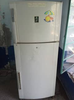 Dawlance Size Large Refrigerator 40000