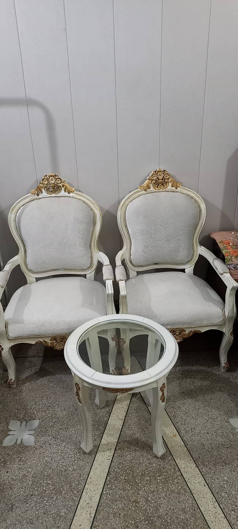 2chairs with table or without table 0