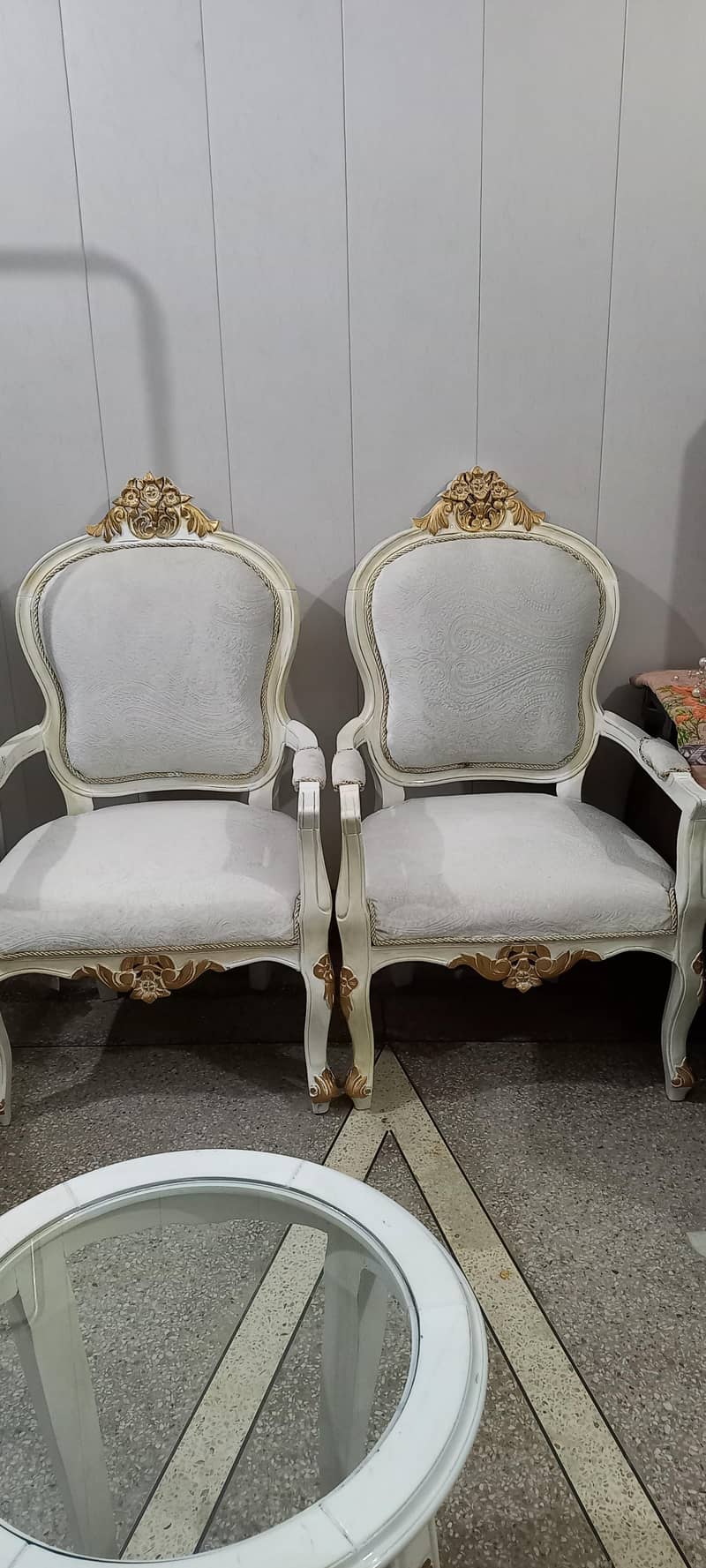 2chairs with table or without table 2