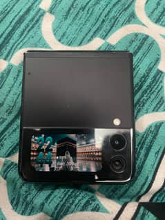 I'm sell Samsung z filp pta aprof  ofichal aprof