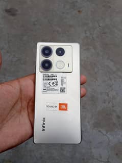 Infinix note 40 16Gb 256Gb 10 by 10