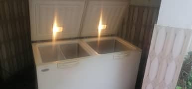 Waves deep freezer