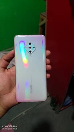 vivo s1 pro One hand use