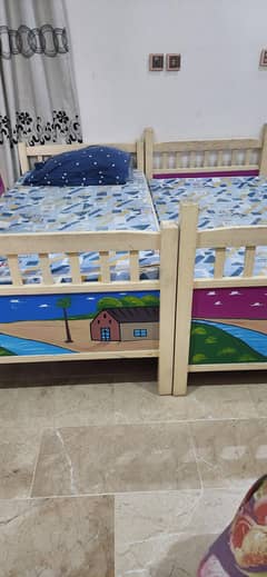 bed and almirah Kids