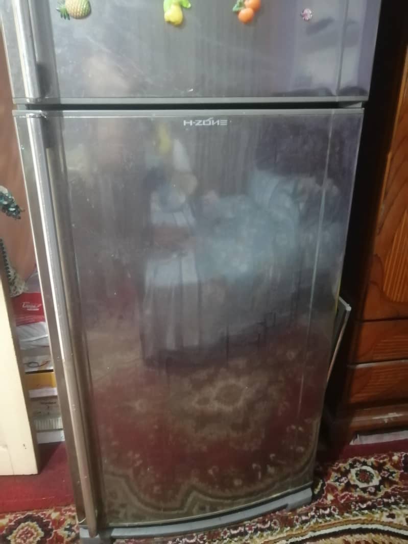 ڈالنس ریفریجیٹر براۓ فروخت اے ون کنڈیشن وٹس ایپ 03251230030 1