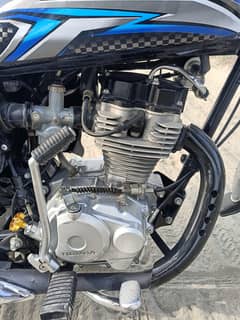 HONDA 125 contact number 03339202803