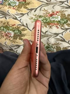 Apple iPhone XR