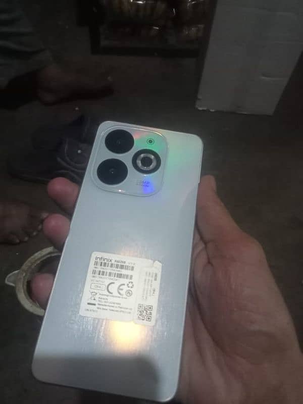 infinx smat 8pro with box and crg exchange possible 3