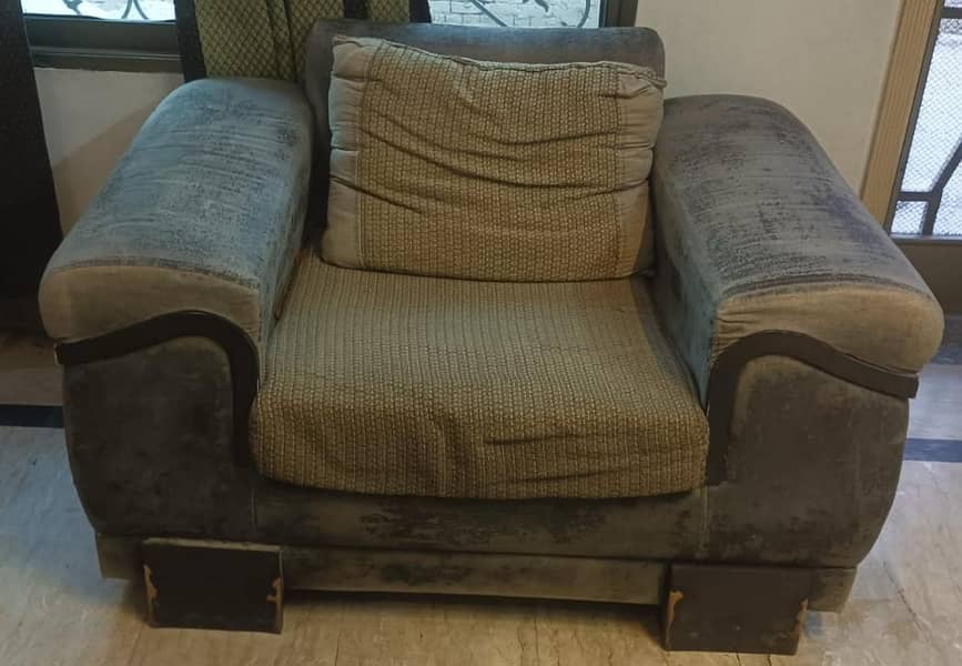 Sofa set with table 2