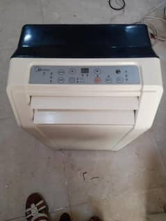portable ac ek kamra thanda Karen dusre kamre mein ac  Le jaaye