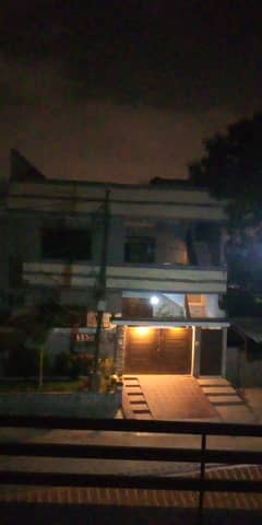 300 Sq. Yds Upper Position 3 Bed, D/D With Roof Leased For Sale In Block -14, Gulistan-e- Jouhar