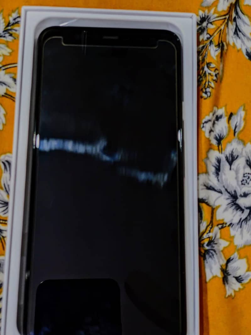 Google pixel 4xl 10/10 scratchless . Urgent sale 1
