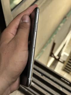 IPhone X pta approved