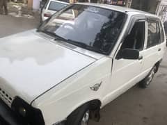 Mehran car yous ghar ke gari chali howi ha