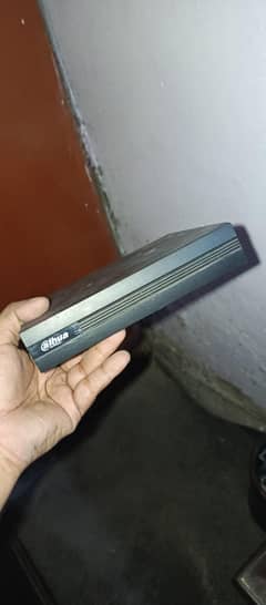 dahua xvr1A04 usb jeck tuta hua on hta hai