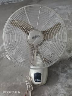 AC DC Bracket fan  super Asia
