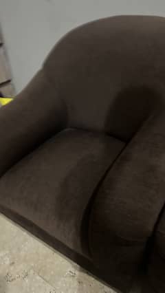 2 sofas