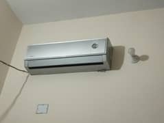 Gree AC 1 Ton