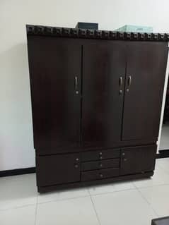 3 door Cupboard