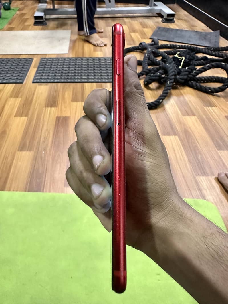 Iphone 7plus pta 256 each & everything working in best condition 2