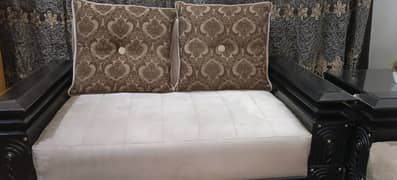 7 seater sofa with table