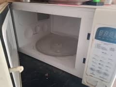 Microwave oven