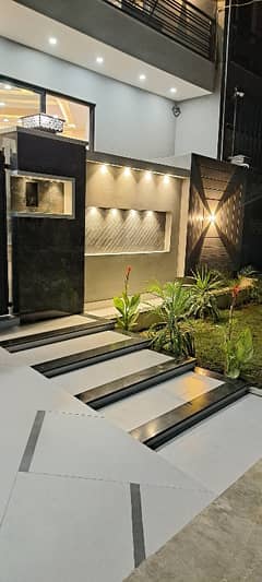7 Marla Extra Ordinary Beatifull House For Sale In Eden Excutive With 4 Beds 5 Washrooms
