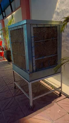 Air cooler with stand