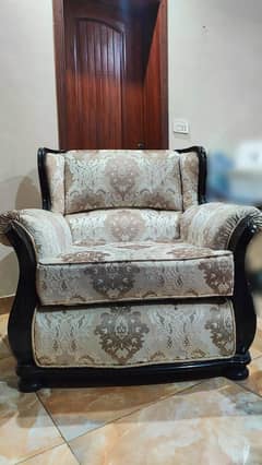 7 Seater Sofa with Centre table set