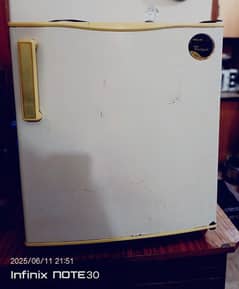 Philips whirlpool || original mini fridge ||