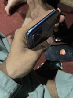 vivo v21e 8+4128 All ok with box whatsapp number 03092507844