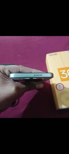 Tecno spark 30c