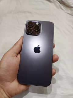 Am selling iPhone 14 pro max deep purple (factory Unlock)