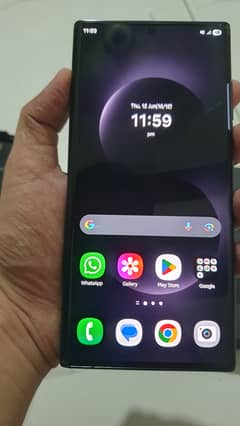 Samsung Galaxy S22 Ultra  12GB/256GB  Non PTA Snapdragon ( Box 10/10)