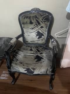 Chairs set for sale
