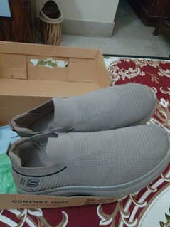 joggers brown leather no laces 43 size
