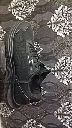 Mens Black Runners || Light weight || Perfect Condition|| Size 42
