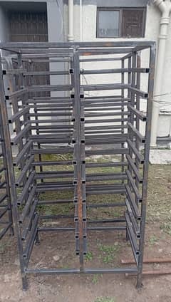 meal worms tray stands