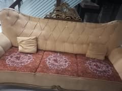 Italian sofa 5 seater strong best looking sofa salle