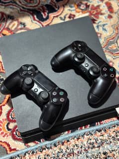 PS4 slim 1TB