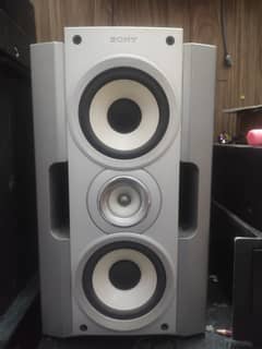 Sony Speakers+Sony Subwoofer+LG Centre Speaker