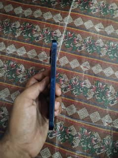 iPhone 12jv