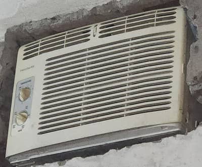 0.75 ton Window Ac