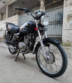 Suzuki GS 150
