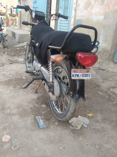 hi speed model 2022 ka hai engine seld hai koi Kam nhi bike me