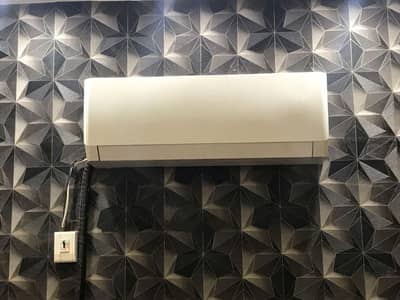 Gree 1 Ton AC Just Like New