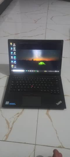 Touchscreen Lenovo ThinkPad – i5, 8GB RAM, 128GB SSD – Perfect