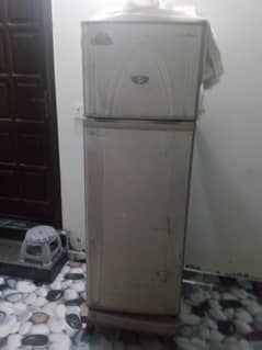 DAWLANCE fridge  bas  compressor change hona wala