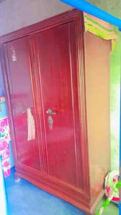 safe almari in good condition available for sale  with heavy weight