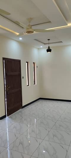 Ideal location foundation university new lalazar